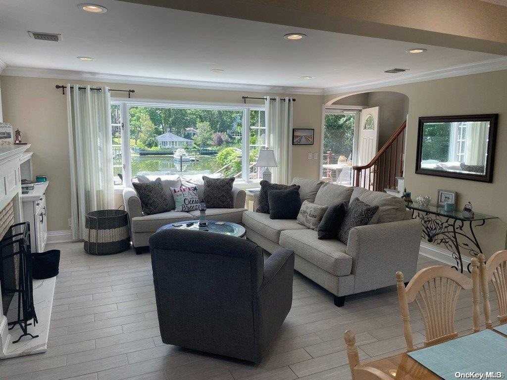 3675 Wells Ave - Photo 7 of 30