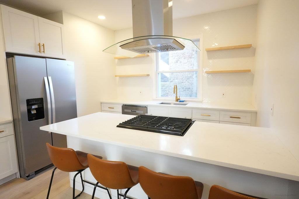 High Street - Photo 3 of 13