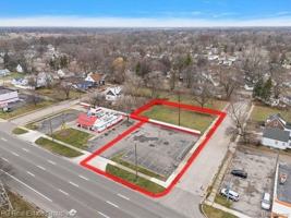 featured image of 3755 E 8 Mile Rd