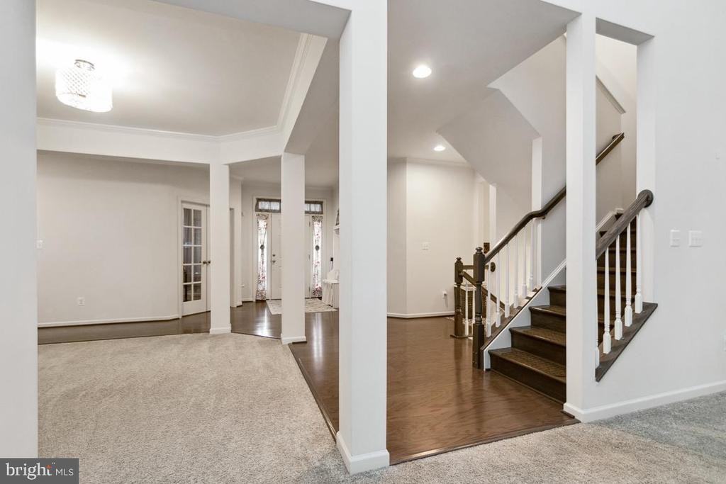 32 Chalice Flower Ct - Photo 3 of 23