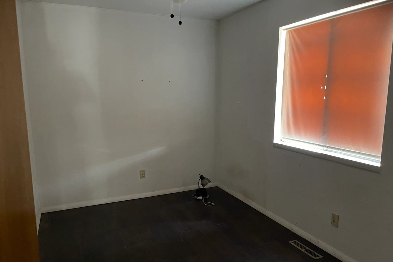 606 Pershing Ave - Photo 2 of 9