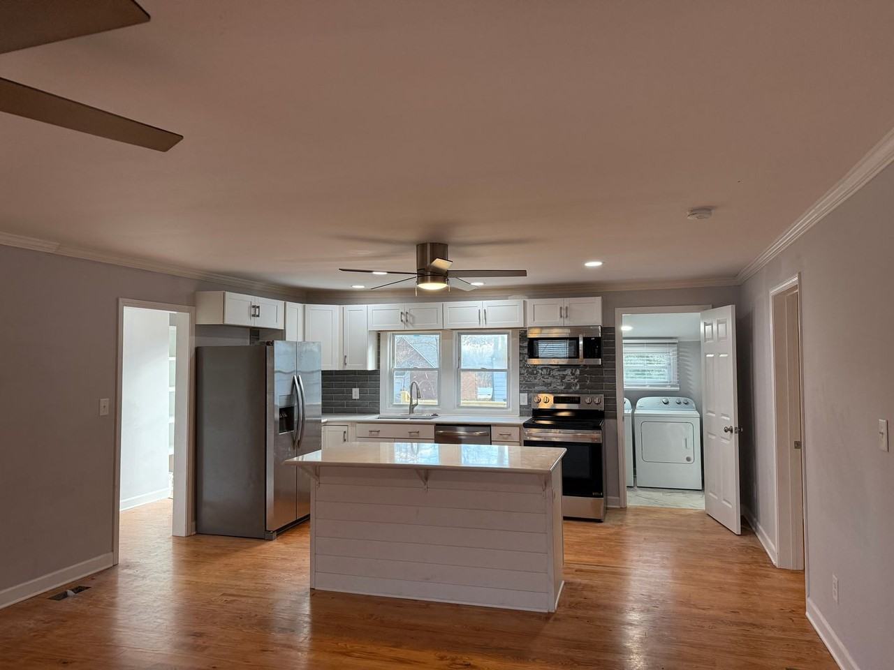 102 Horseman Dr - Photo 2 of 17