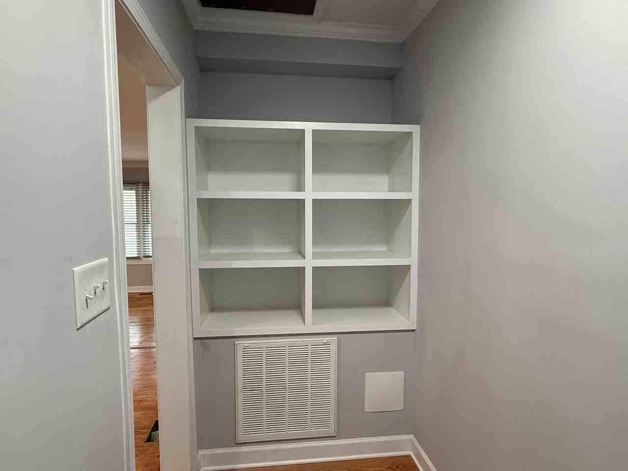 102 Horseman Dr - Photo 4 of 17