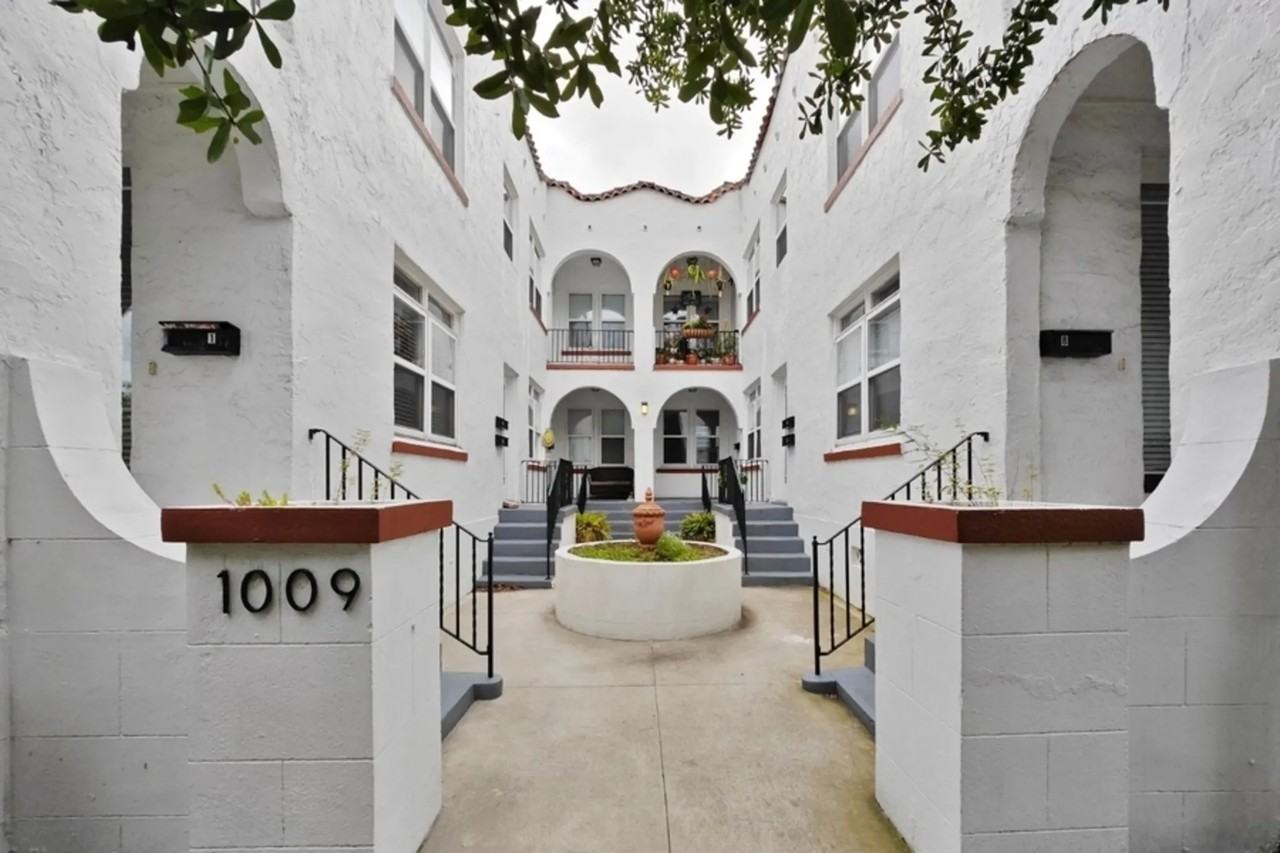 1009 Stockton St - Photo 2 of 8