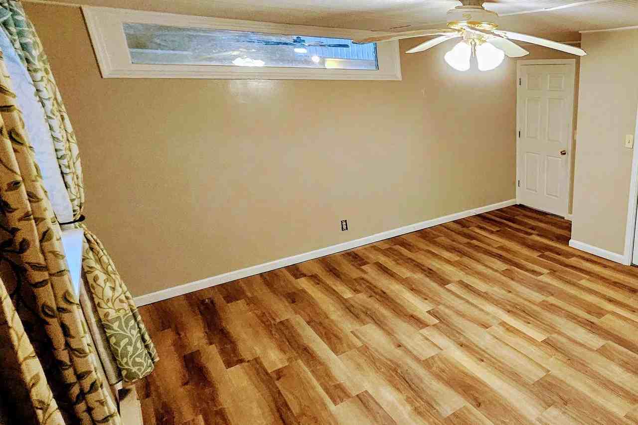376 Walnut Dr - Photo 2 of 17