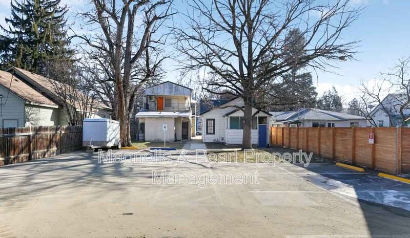 1409 N 13th St - Photo 3 of 19