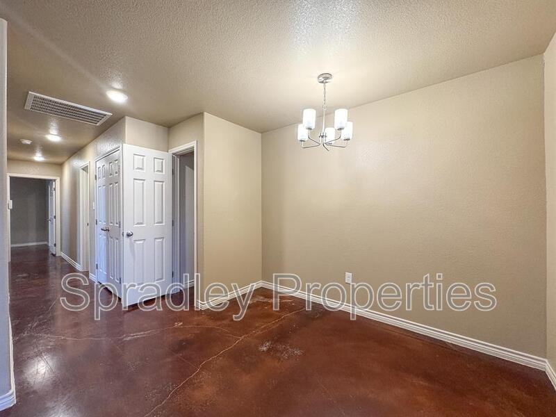 1654 Sabine Rd - Photo 5 of 13