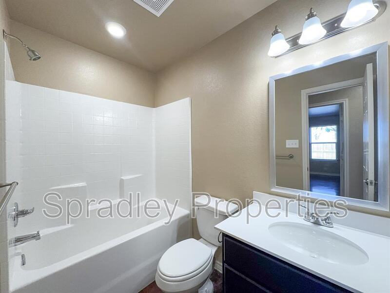 1654 Sabine Rd - Photo 7 of 13