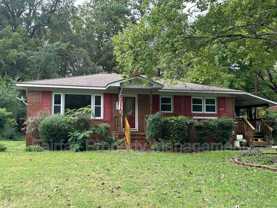 118 N Oak St - Photo 1 of 1