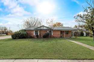 501 Oak Ridge Pl - Photo 1 of 1