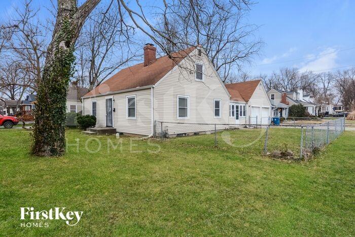 1220 E 46th St - Photo 2 of 16