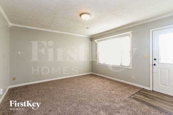 405 Franklin St - Photo 3 of 16