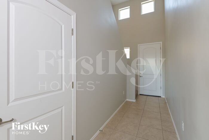210 E Imperial Ct - Photo 2 of 15