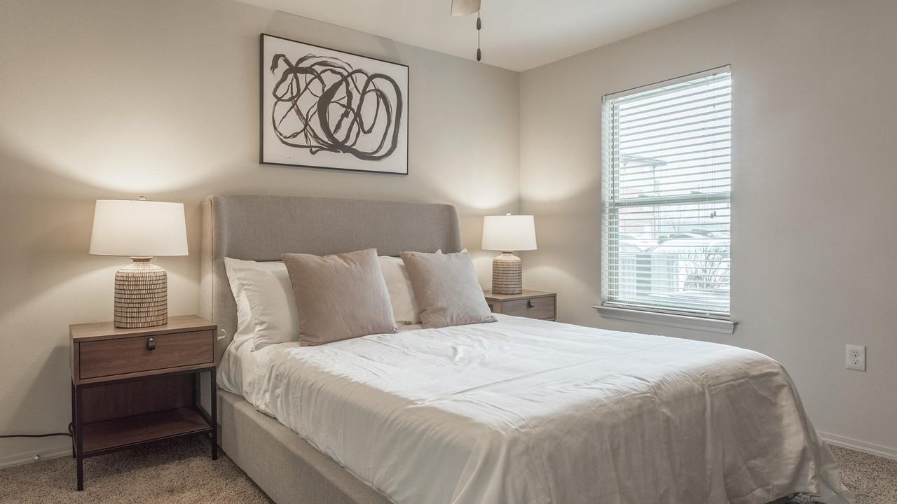 701 W 101st Pl S - Photo 4 of 33