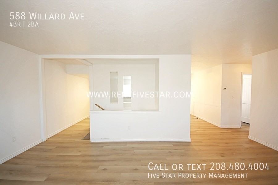 588 Willard Ave - Photo 3 of 16