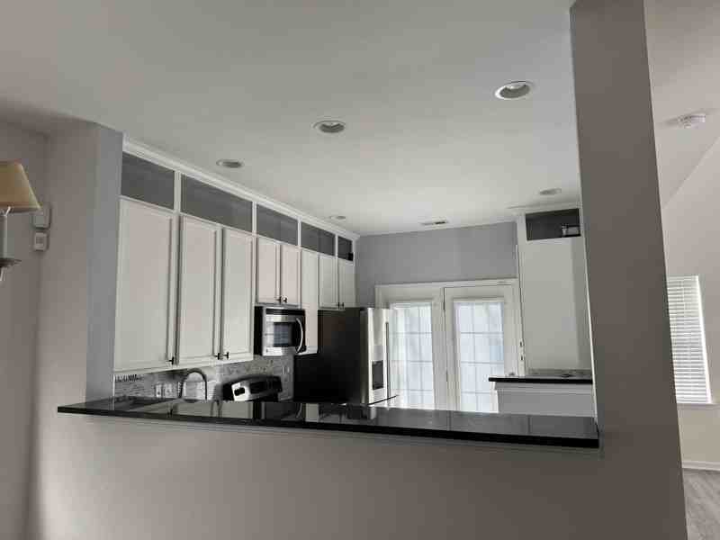 12119 Honor Guard Ave - Photo 3 of 9