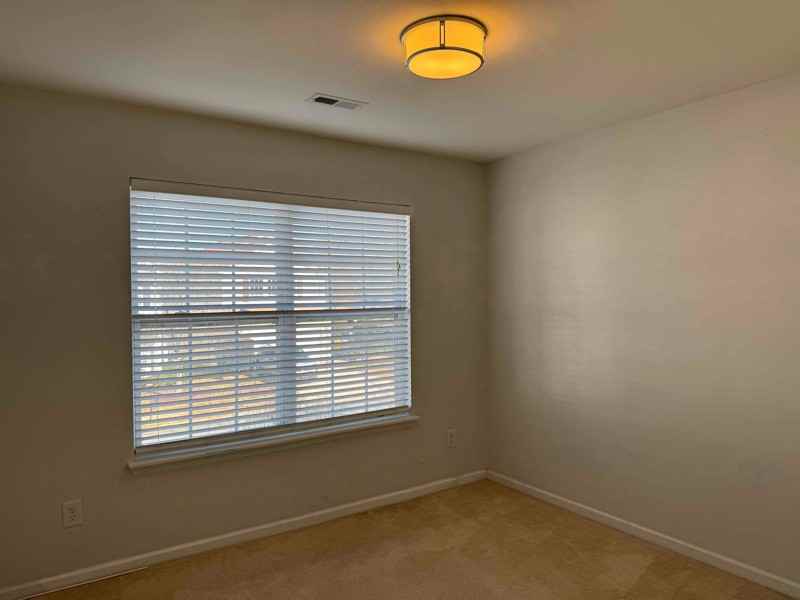 12119 Honor Guard Ave - Photo 6 of 9