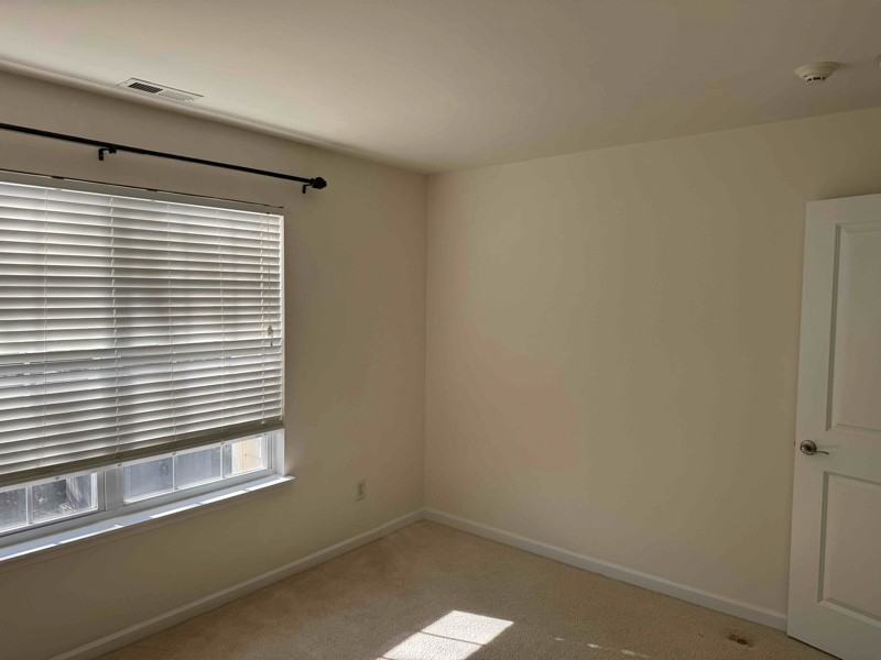 12119 Honor Guard Ave - Photo 7 of 9