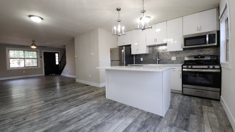 550 S Clay Ave - Photo 4 of 12