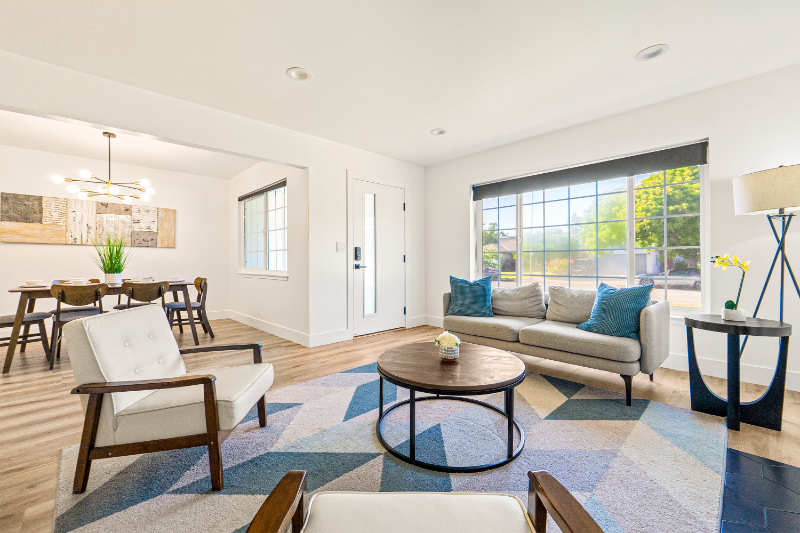 2036 Mardel Ln - Photo 3 of 15