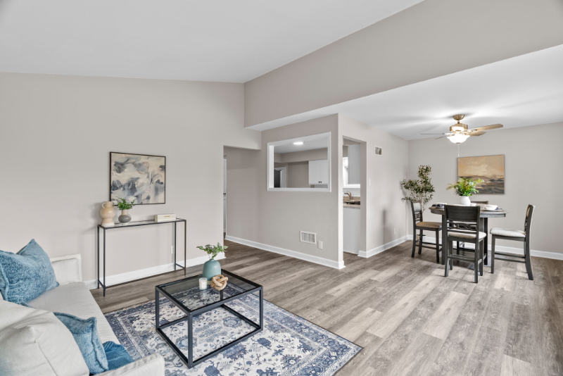 10635 Thayer Dr - Photo 3 of 14