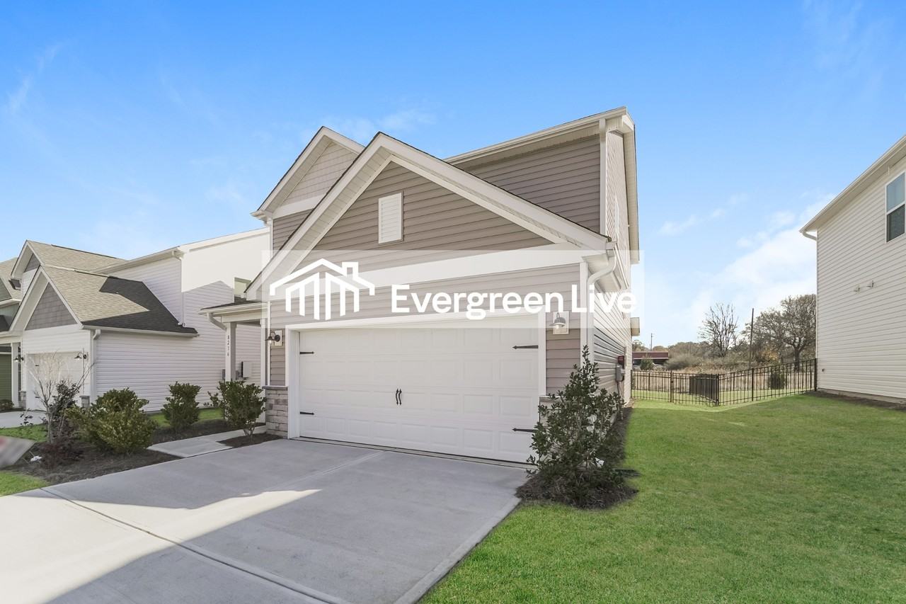 8216 Bearling Way - Photo 2 of 15