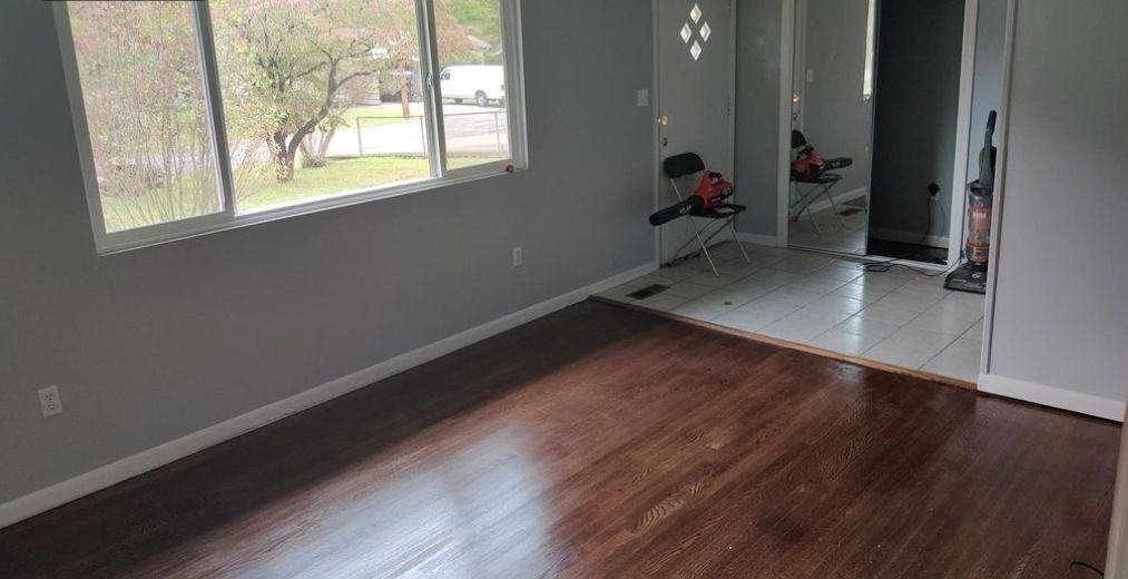 2416 Sunset Strip - Photo 3 of 8