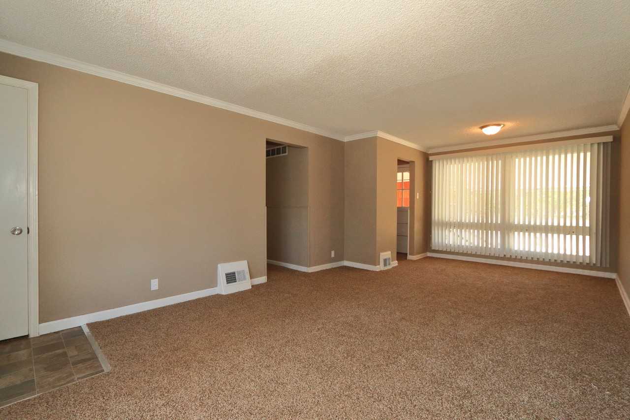 750 Kelvin Dr - Photo 2 of 15