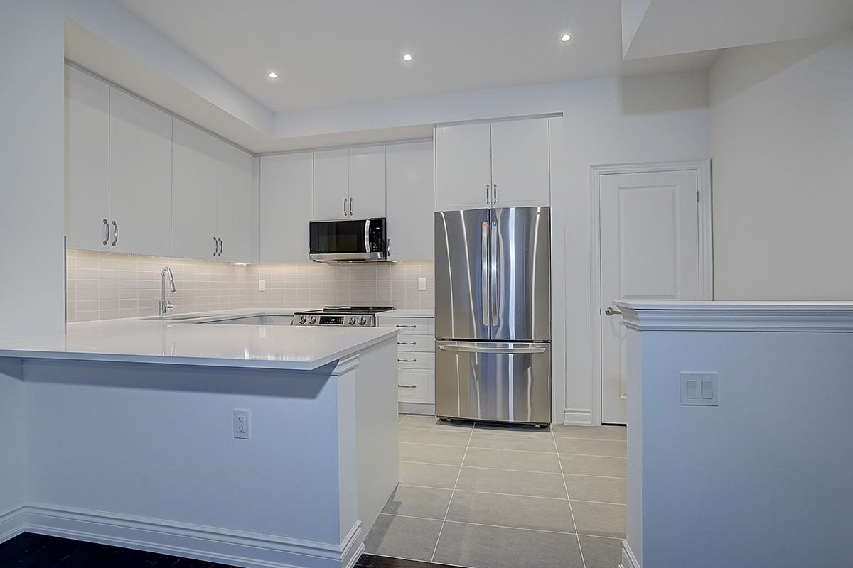 55 Lunar Cres - Photo 2 of 50