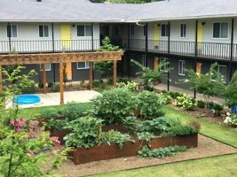 featured image of 1211 N Leverett Ave