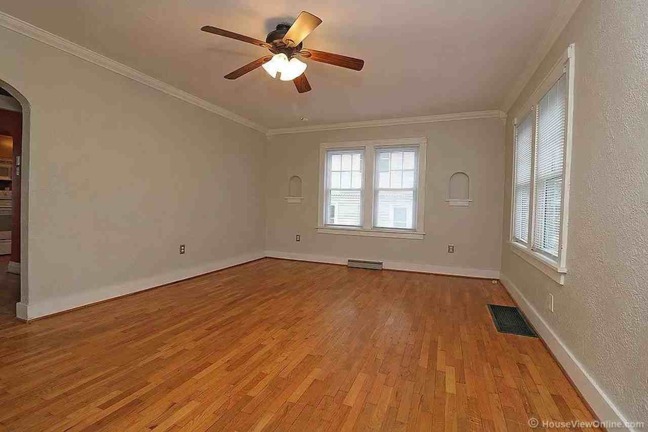 1721 Whitener St - Photo 7 of 30