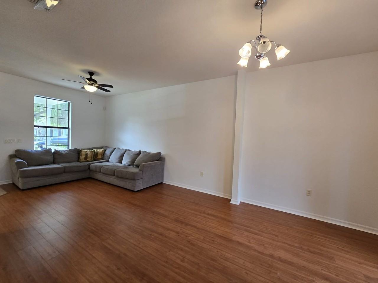 4045 Viosca Pl - Photo 3 of 45