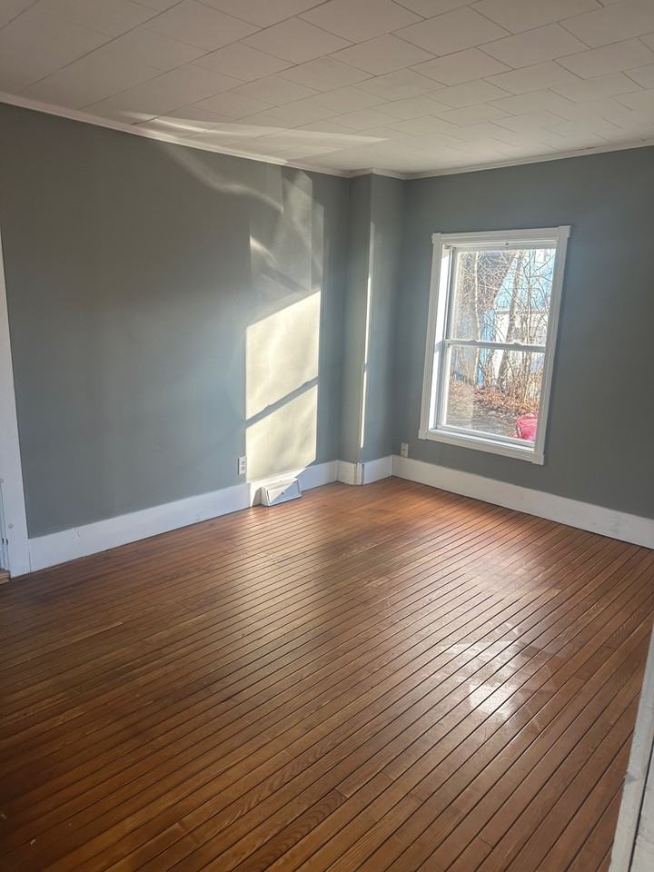 249 Palm St #1 - Photo 4 of 16