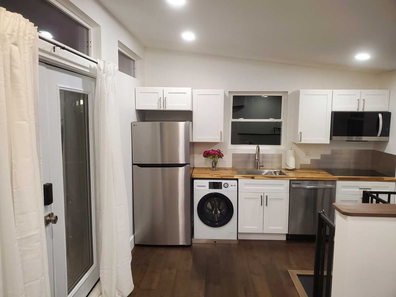 4300 10th St Ne #2 - Photo 2 of 24