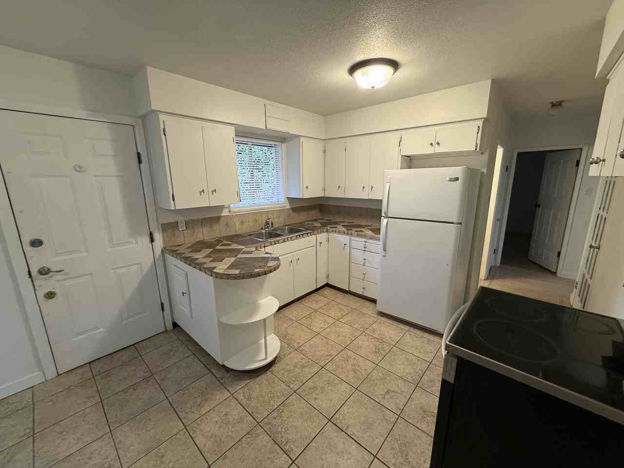 5581 Marine Drive - Photo 2 of 26