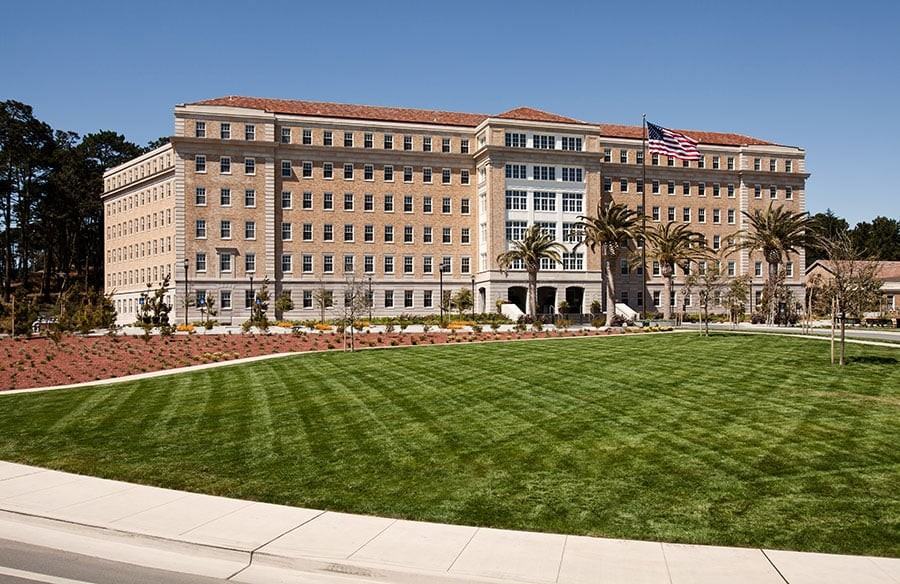 The Presidio Landmark - Photo 3 of 41