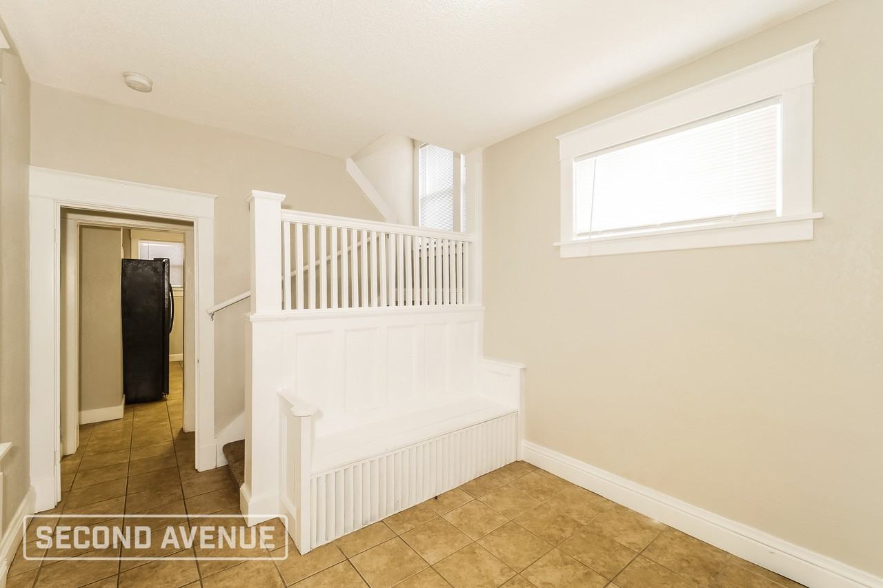 3010 E 27th St - Photo 2 of 27