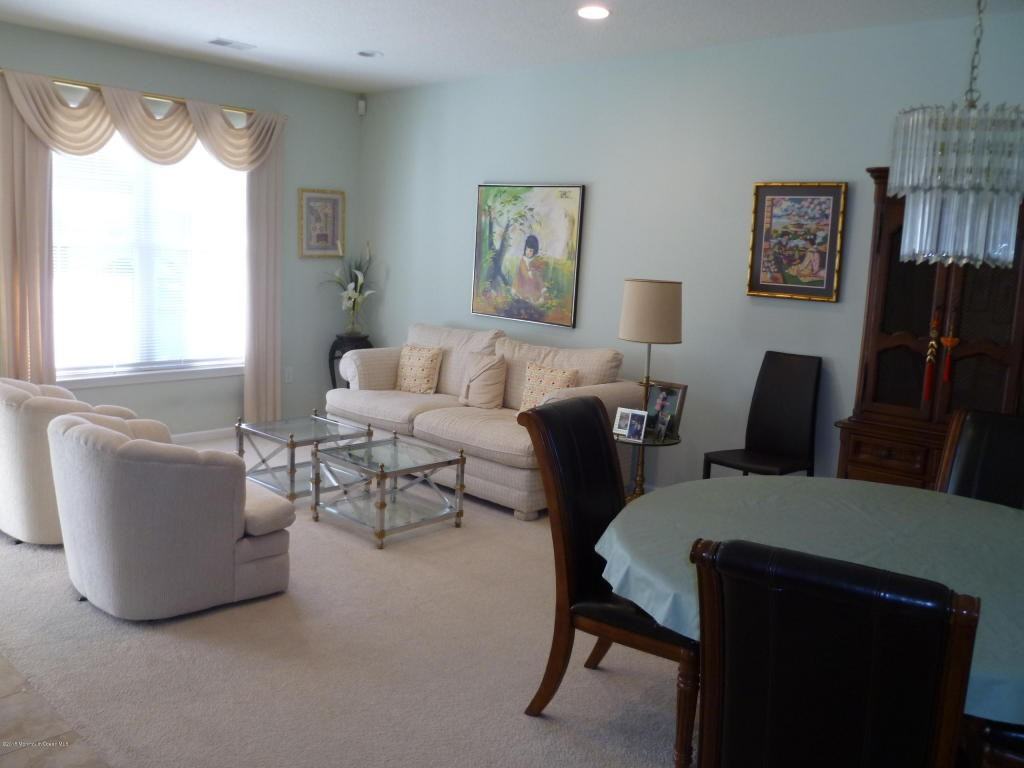 40 Autumntide Dr #1000 - Photo 2 of 11