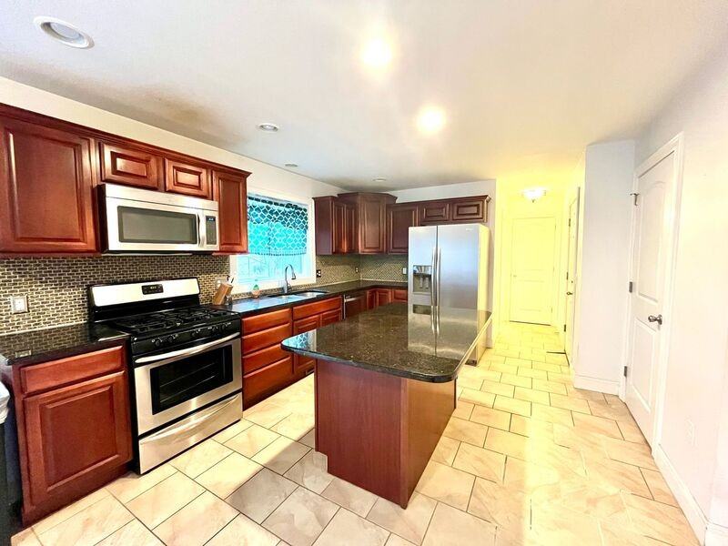 44 Ashland Ave - Photo 2 of 16