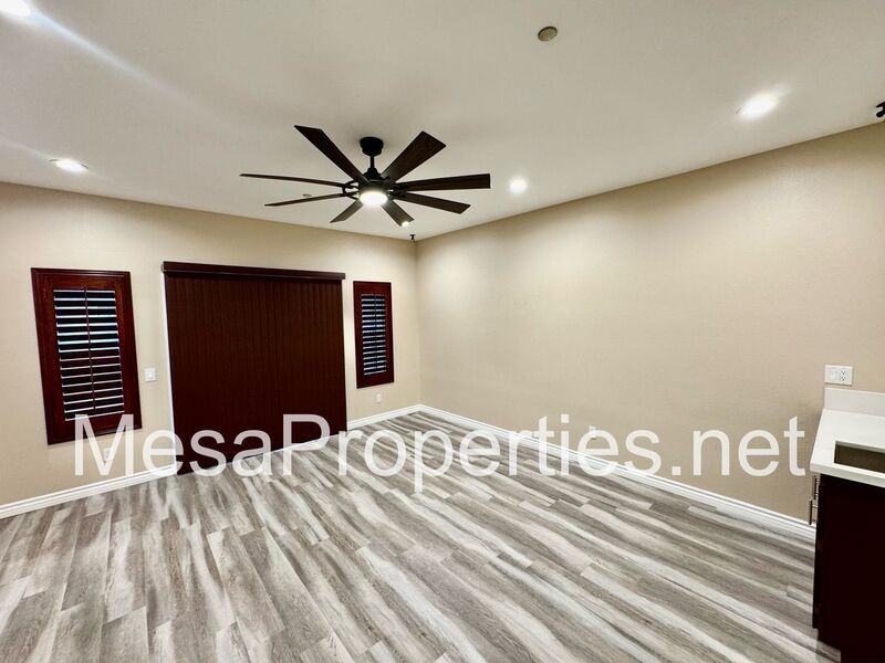 3533 Verbena Dr - Photo 6 of 35