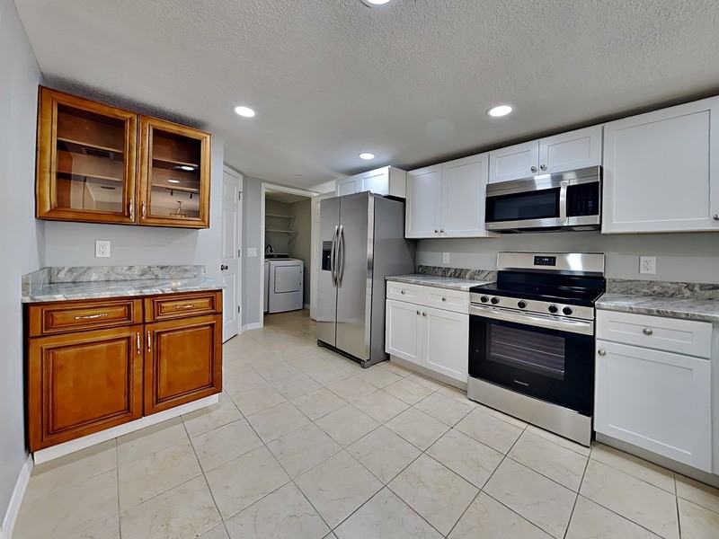 4402 W Sevilla St - Photo 4 of 26