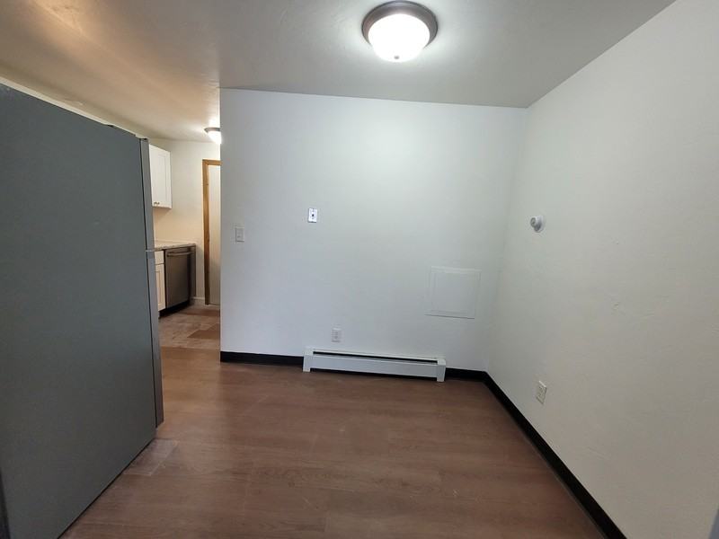 308 Leeland Street - Photo 5 of 8