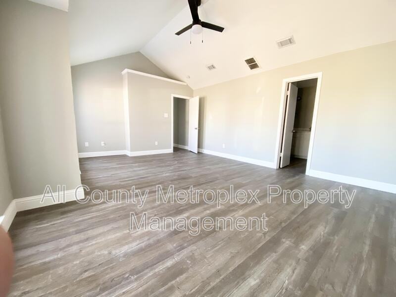 3714 Catalina St - Photo 7 of 7
