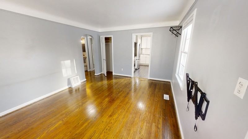 1123 Birk Ave - Photo 6 of 15