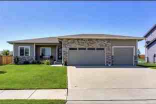 580 Ne Bowman Dr - Photo 1 of 1