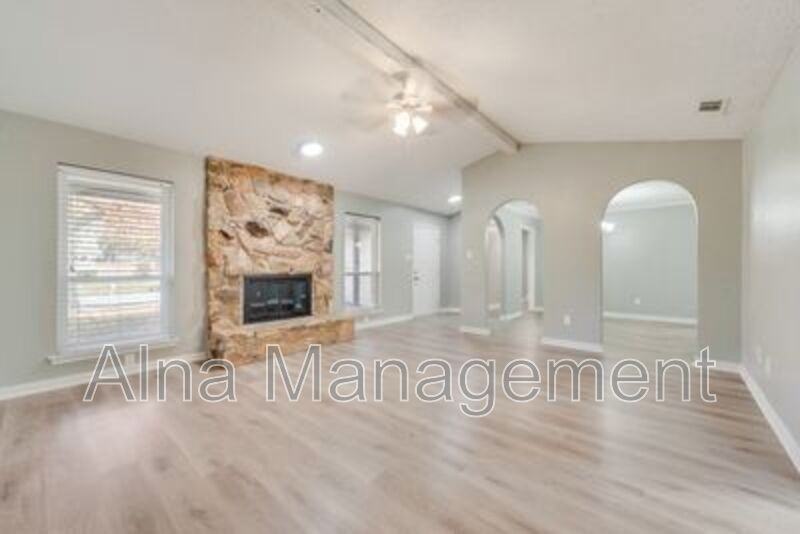 614 Kingsbridge Dr - Photo 7 of 21