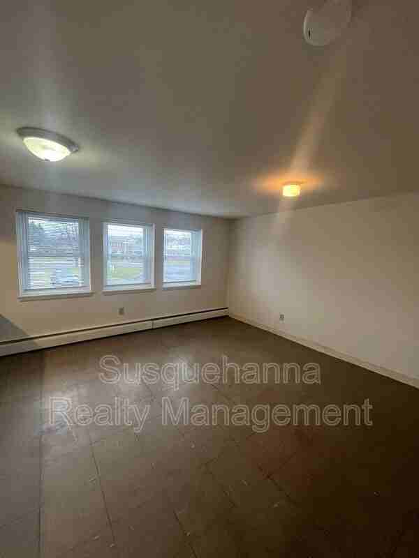 1051 Henn Ave #G - Photo 5 of 15