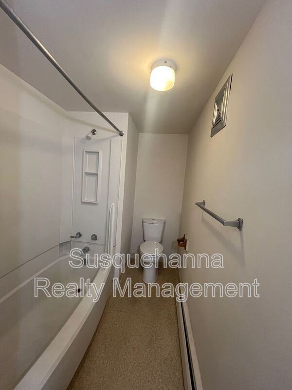 1051 Henn Ave #G - Photo 7 of 15