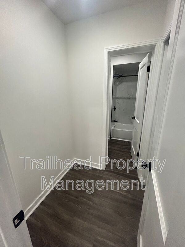 312 E Gregory Blvd #1W - Photo 5 of 9