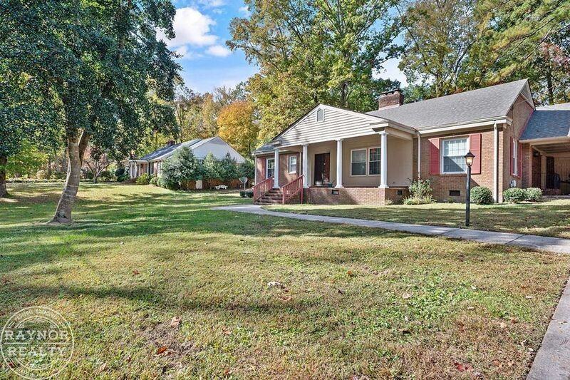 207 Tucker Dr - Photo 2 of 26